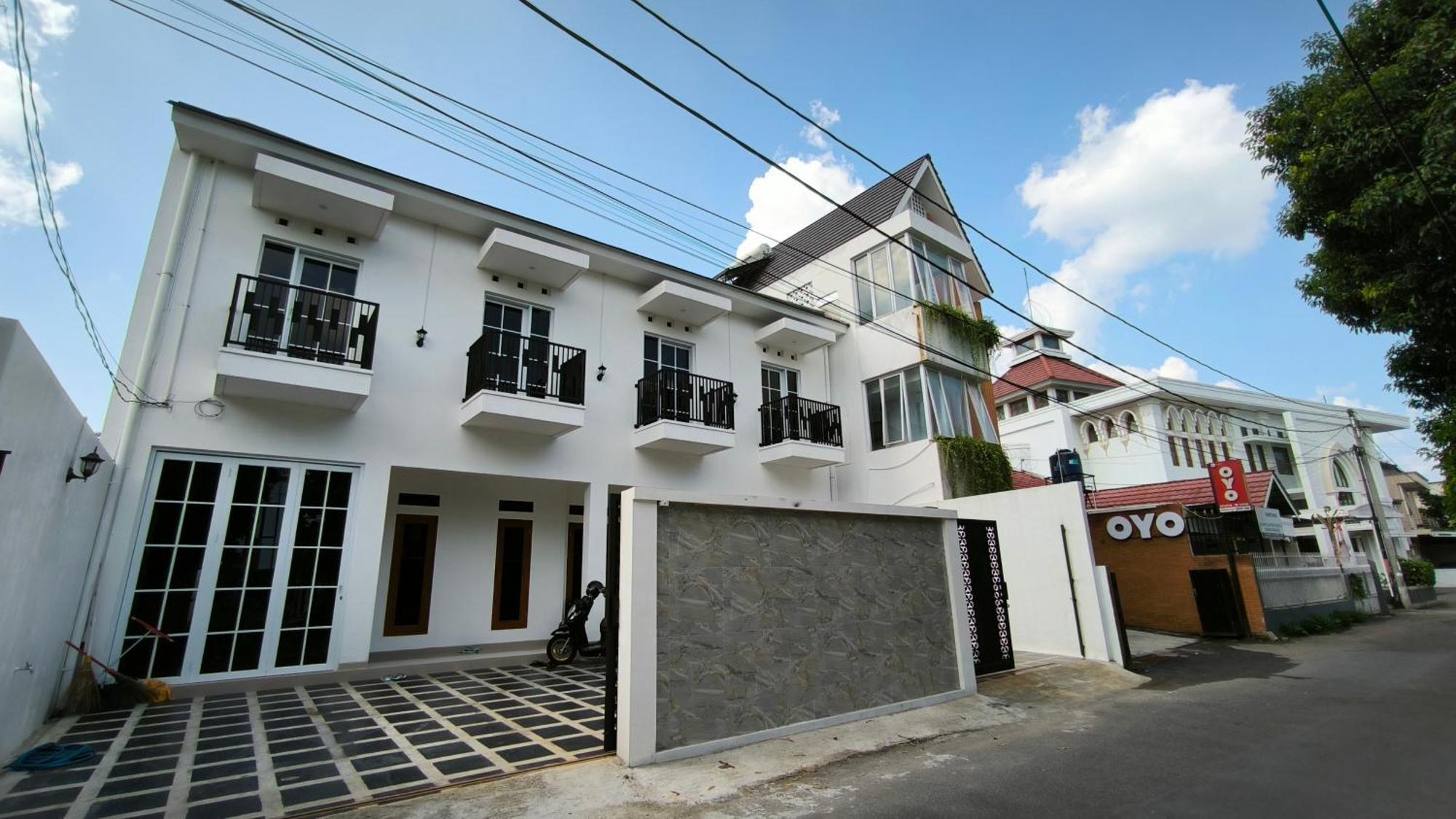 House Of Bedjo Powered By Cocotel Jogjakarta Buitenkant foto